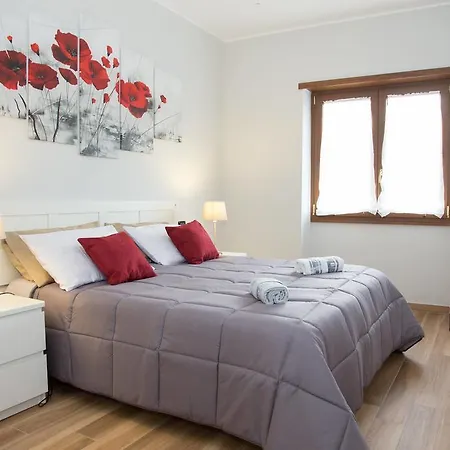 Domus Tevere Apartment *