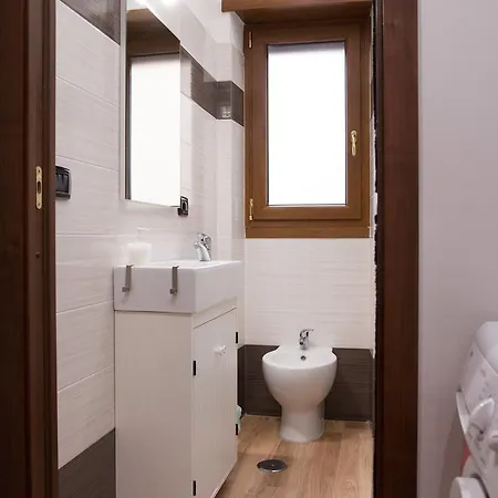 Domus Tevere Apartment *